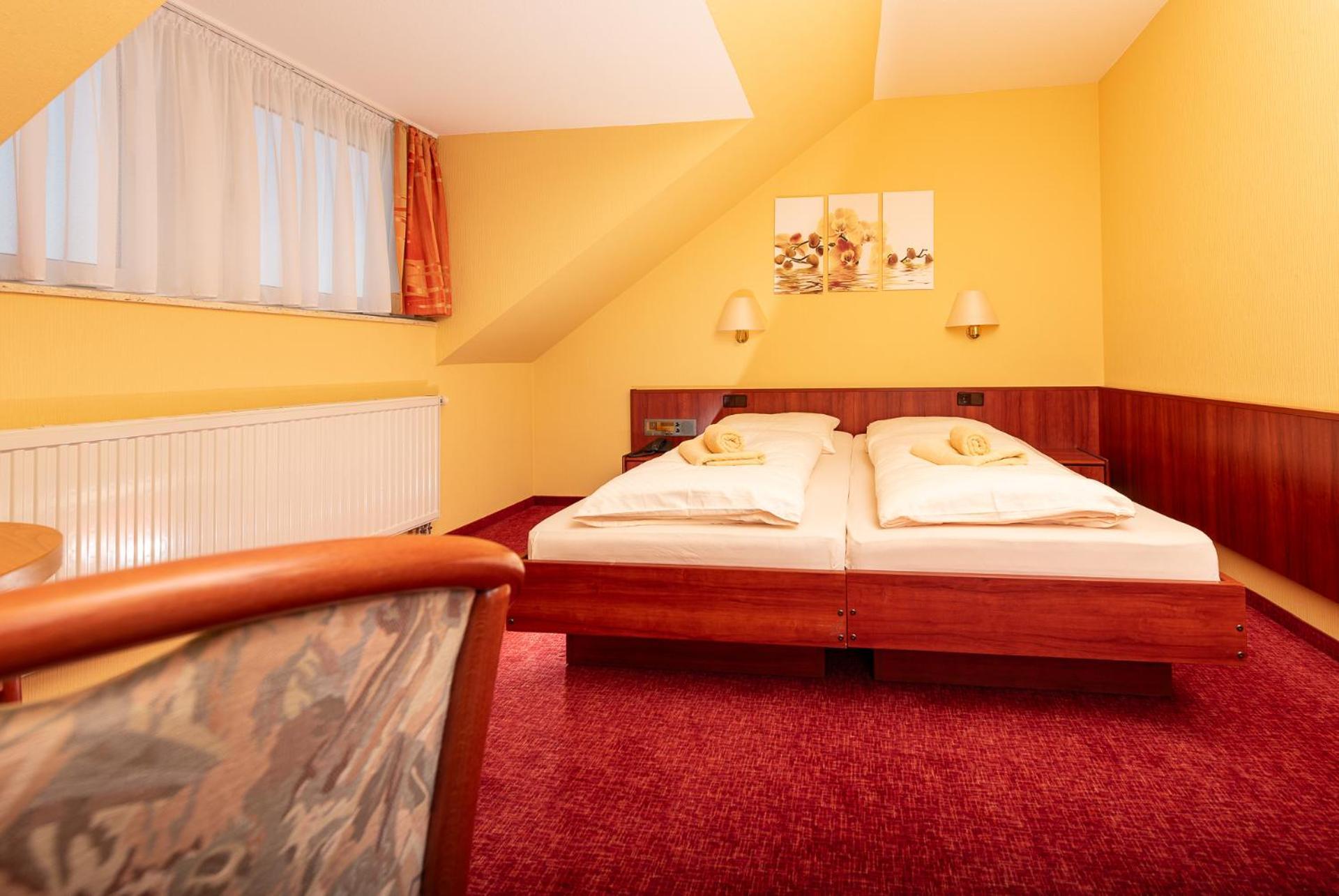 Berghotel Wilhelmsburg Bad Kösen Szoba fotó