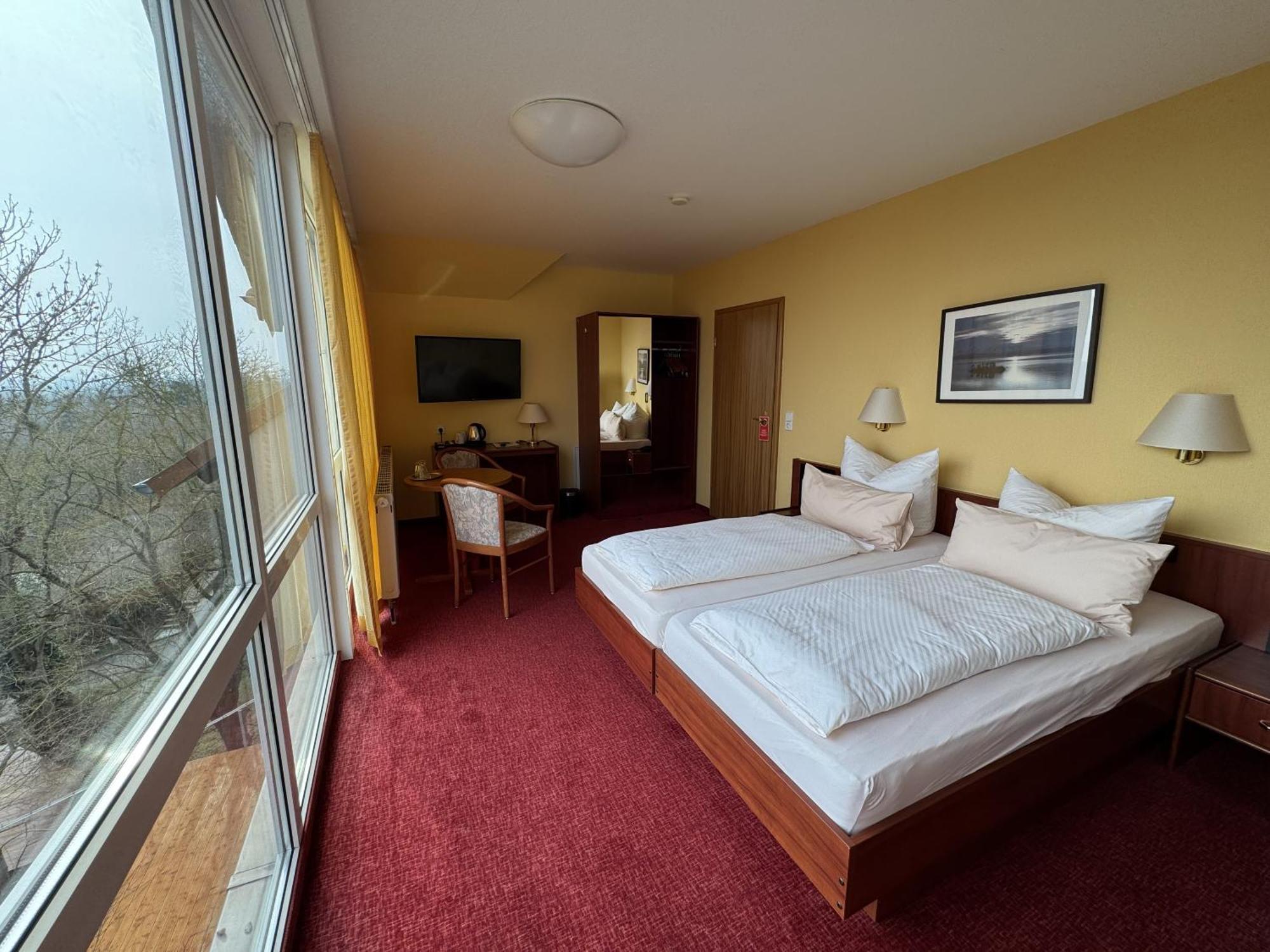 Berghotel Wilhelmsburg Bad Kösen Szoba fotó